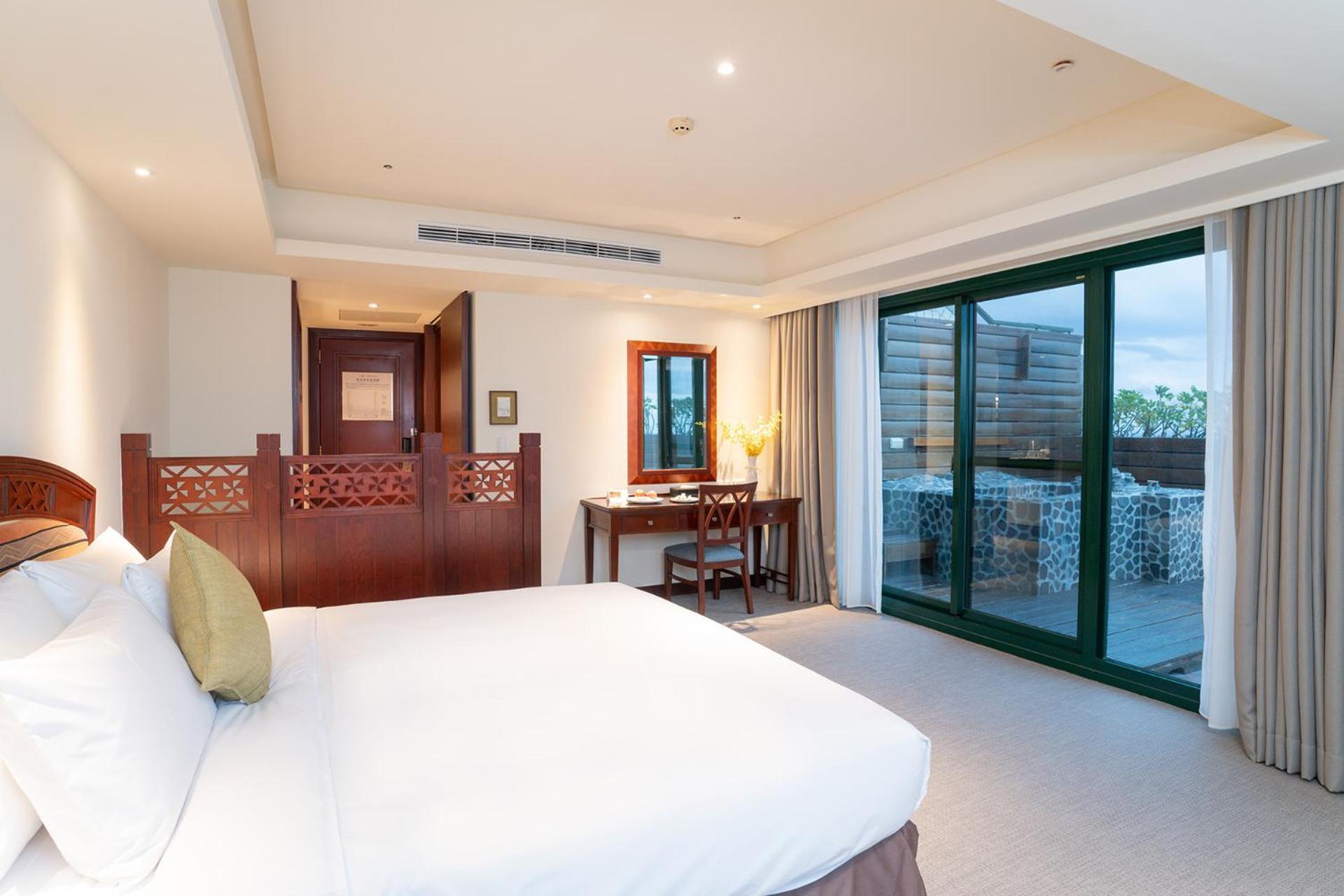 Formosan Naruwan Hotel Taitung Luaran gambar A bedroom at the hotel
